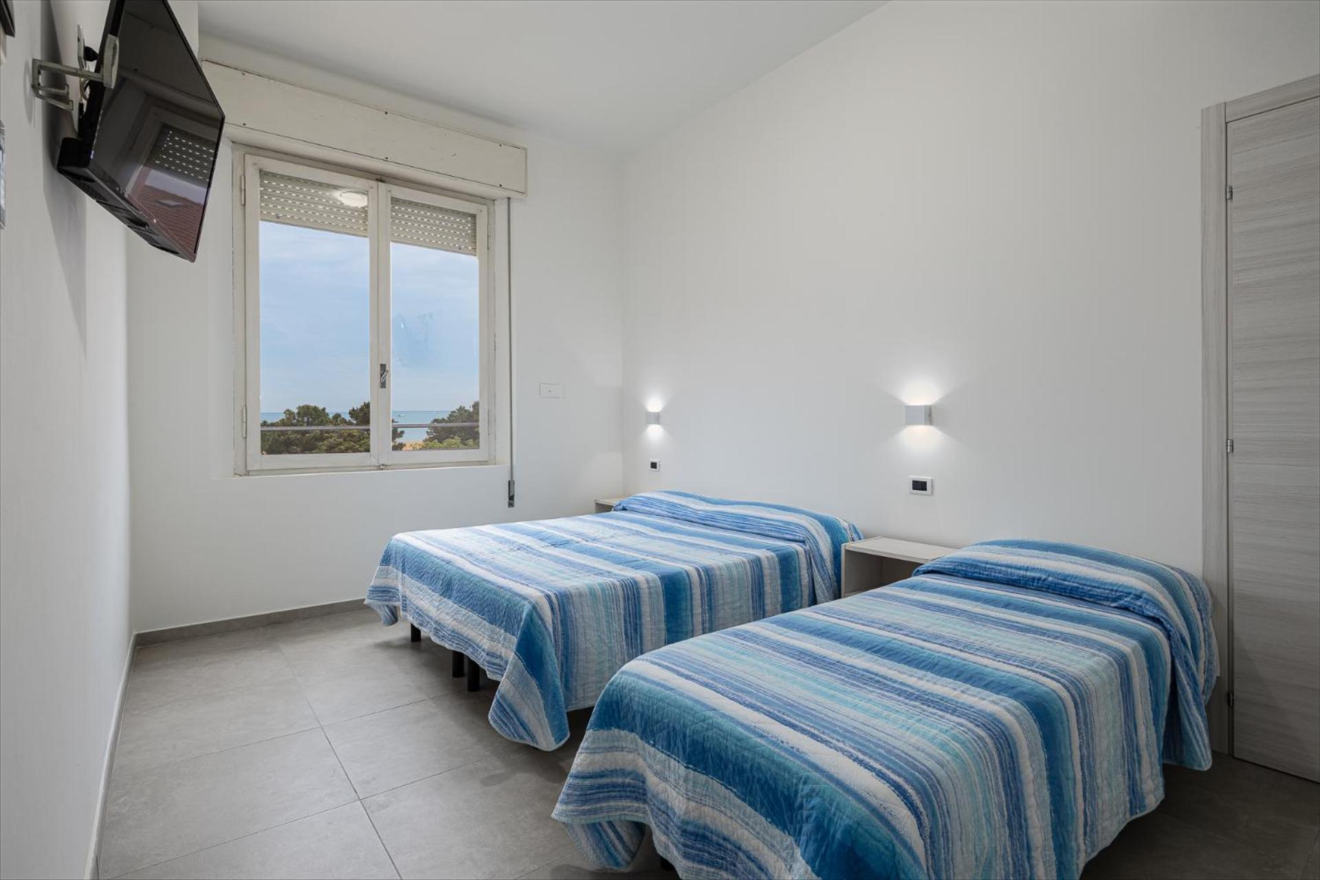 Hotel Flora Cesenatico Esterno foto